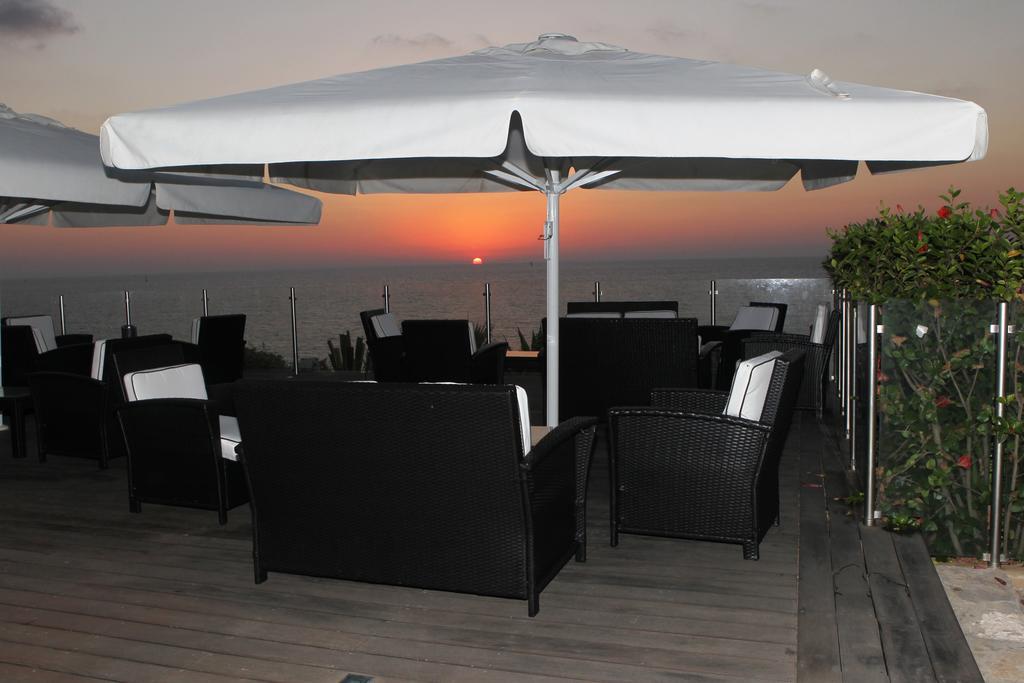 Hod Hasharon Luxury Apartment Herzelia Restoran fotoğraf