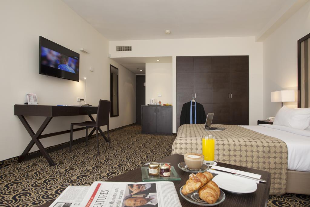 Hod Hasharon Luxury Apartment Herzelia Dış mekan fotoğraf