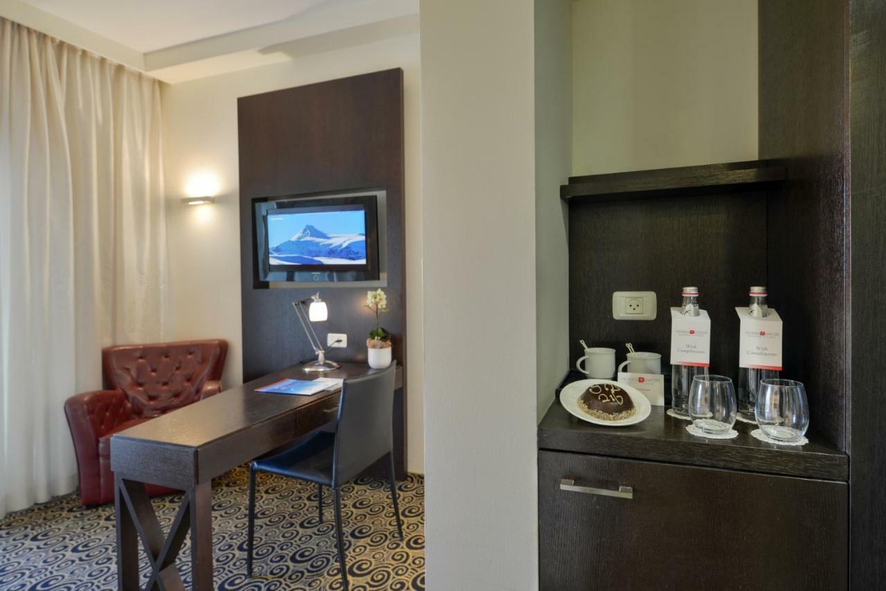 Hod Hasharon Luxury Apartment Herzelia Dış mekan fotoğraf