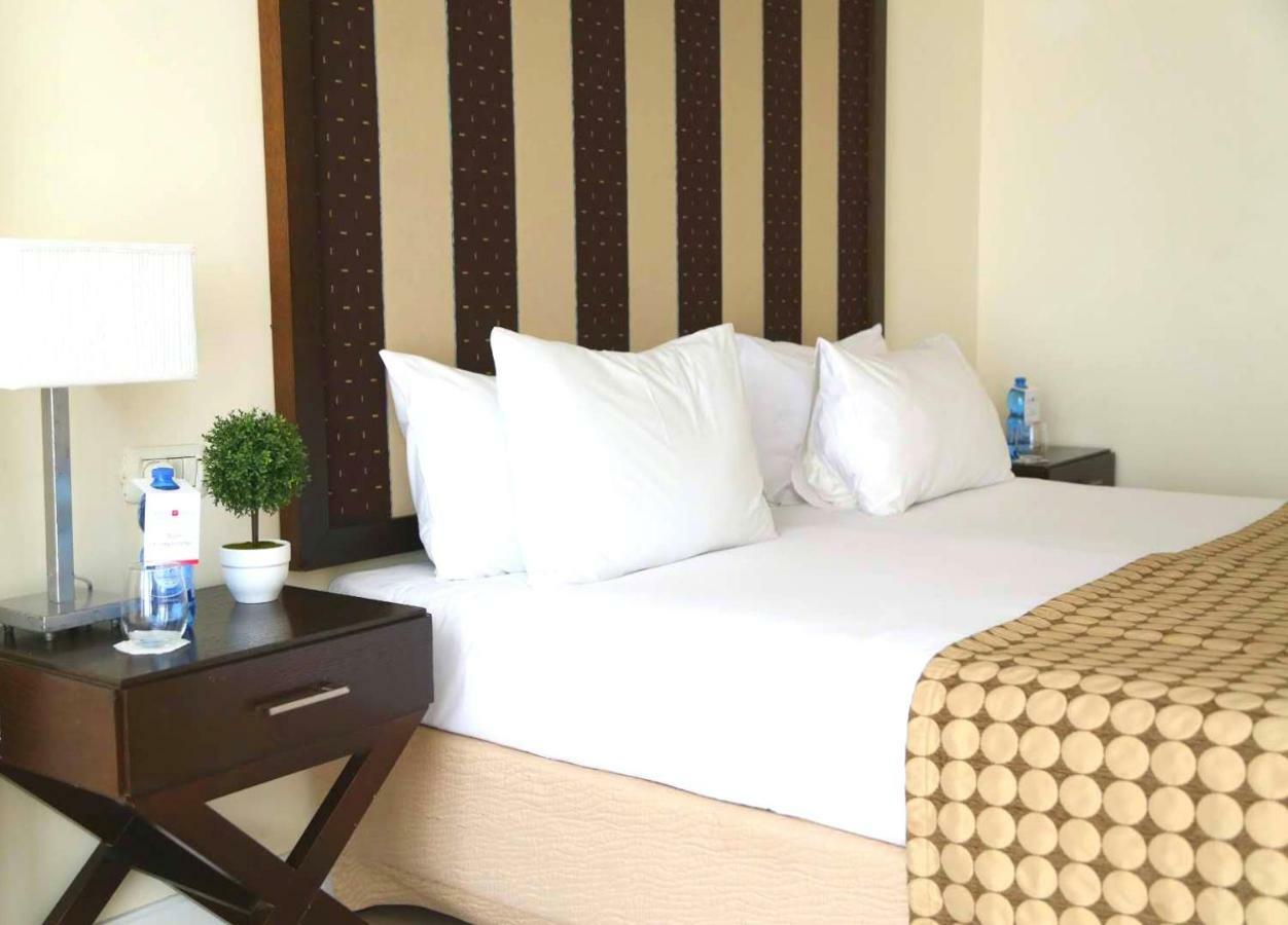 Hod Hasharon Luxury Apartment Herzelia Dış mekan fotoğraf